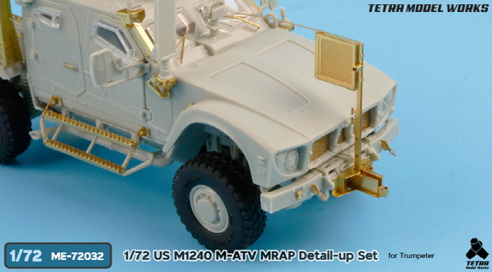 ME72032_02.jpg