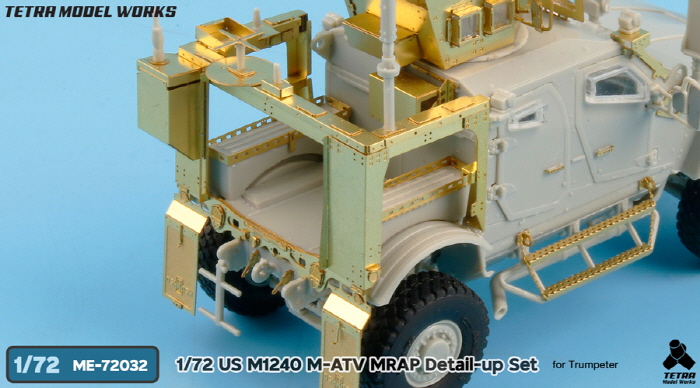 ME72032_11.jpg