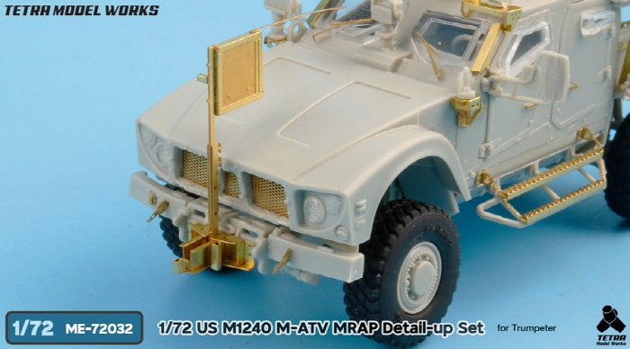 ME72032_03.jpg