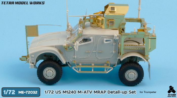 ME72032_13.jpg