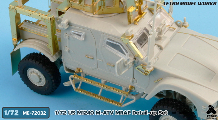 ME72032_05.jpg
